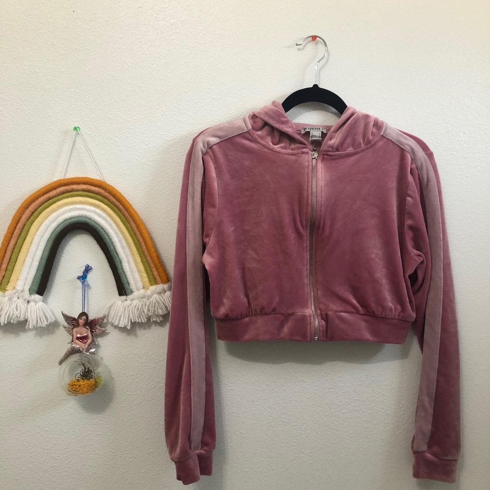 pink velvet cropped zip-up hoodie 💖